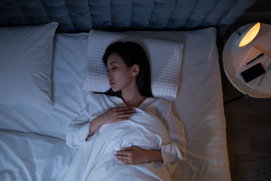 The Night Owl's Self-Rescue Guide: How to Protect Your Health When You Can't Sleep Early
