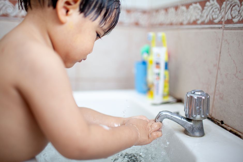 How to Get Your Toddler to Wash Their Hands: A Parent's Guide
